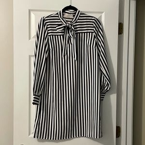 NWT Size Small Black and White Loft Dress with Bow